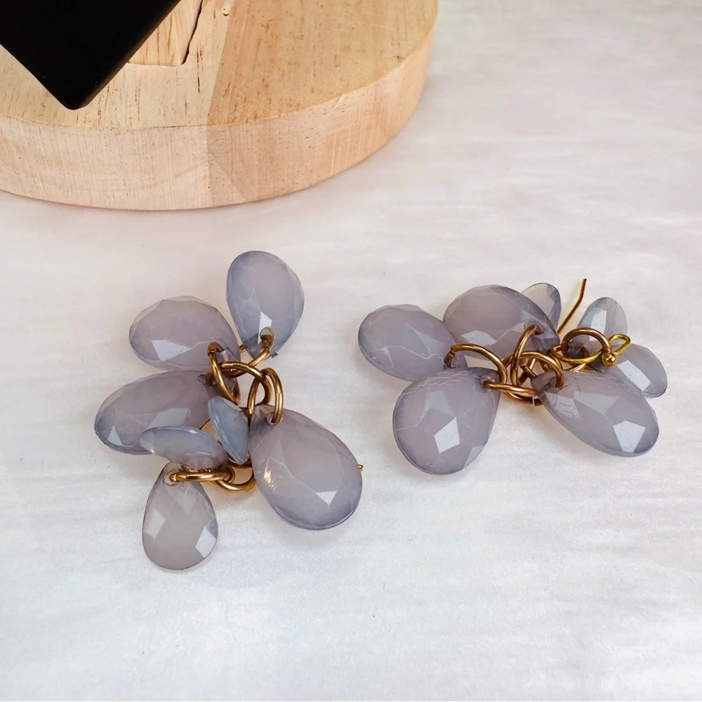 Light Lavender Faceted Teardrop Statement Necklace & Dangle Earrings Set